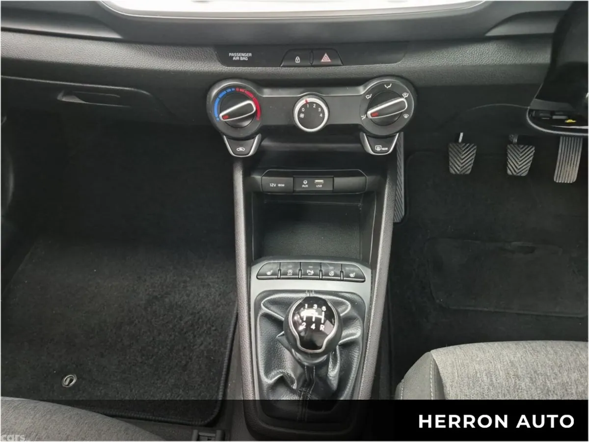 Kia Stonic Estate, Petrol, 2020, Grey