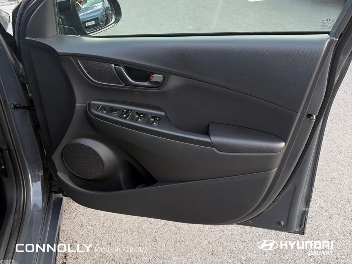 Hyundai KONA MPV, Petrol, 2023, Grey