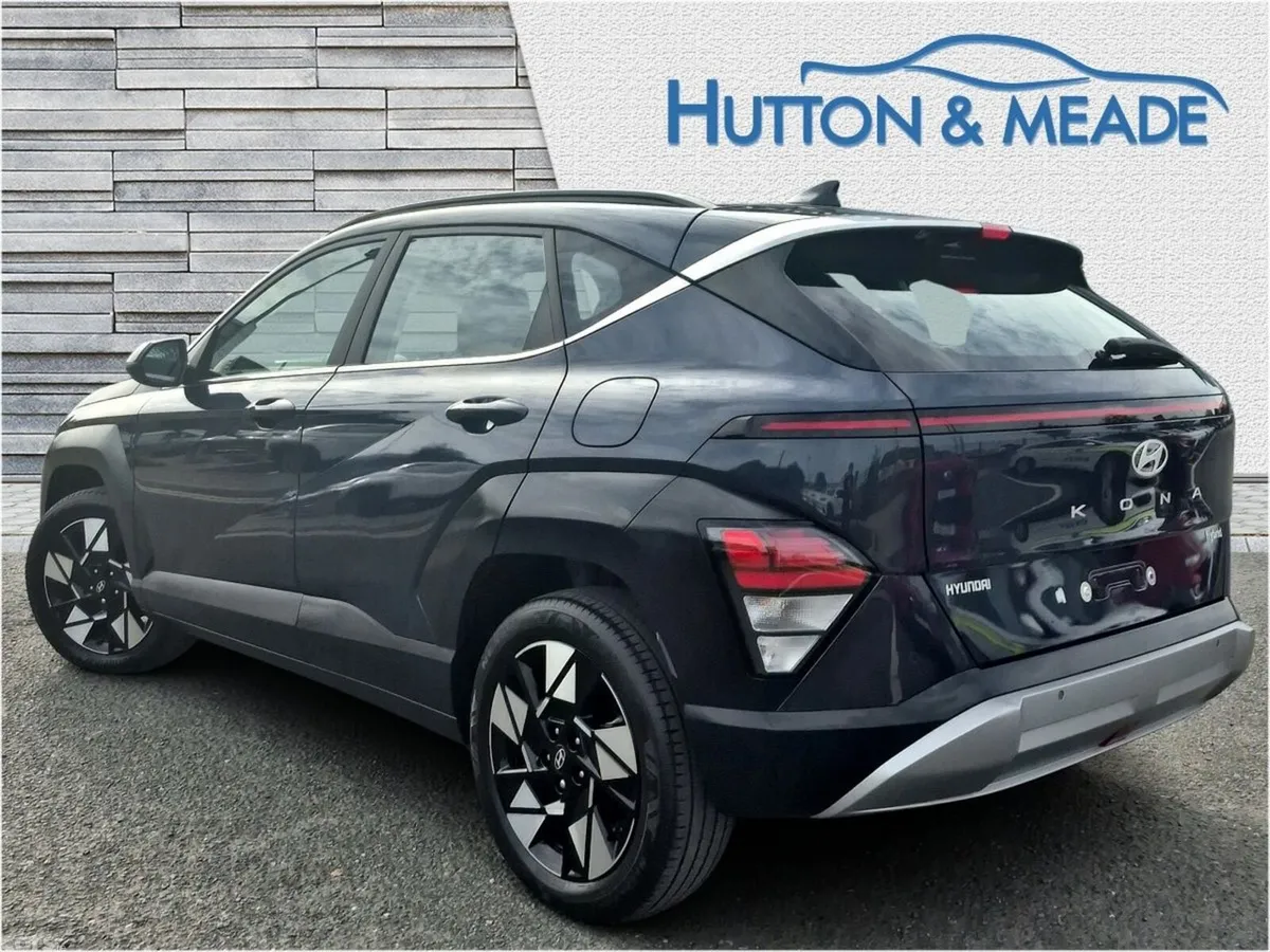 Hyundai KONA SUV, Petrol Hybrid, 2025, Blue