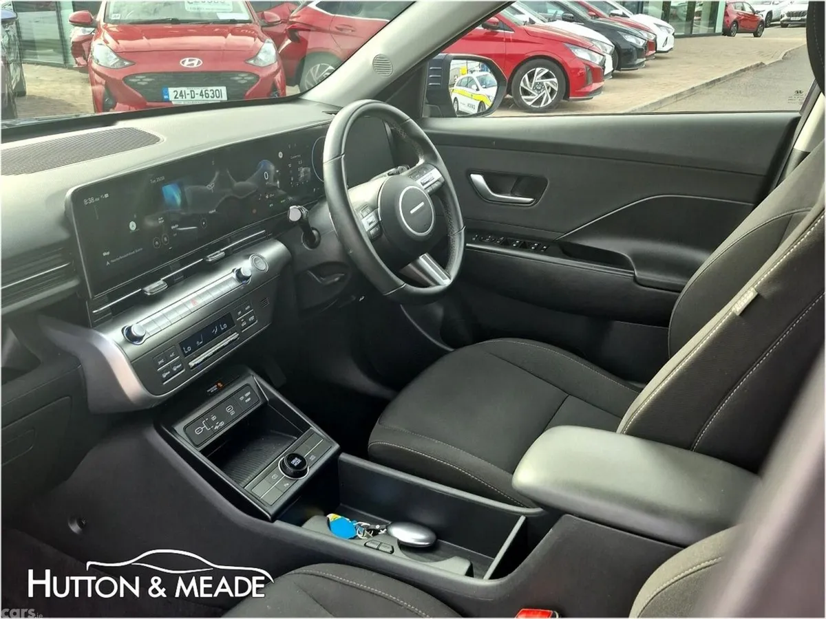 Hyundai KONA SUV, Petrol Hybrid, 2025, Blue