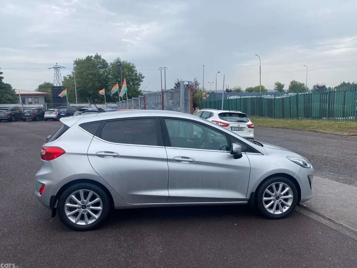 Ford Fiesta Hatchback, Petrol, 2020, Grey