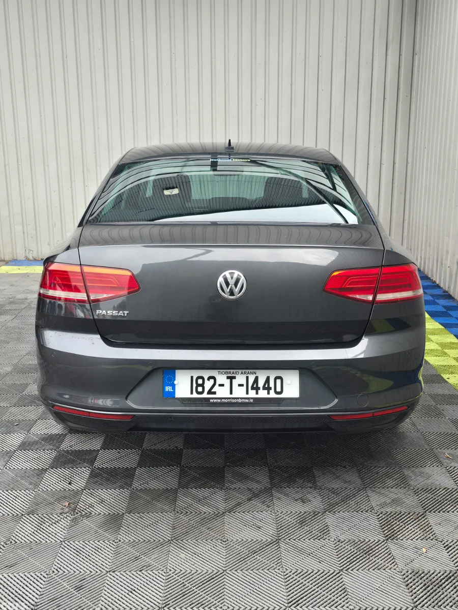 Volkswagen Passat Saloon, Diesel, 2018, Grey