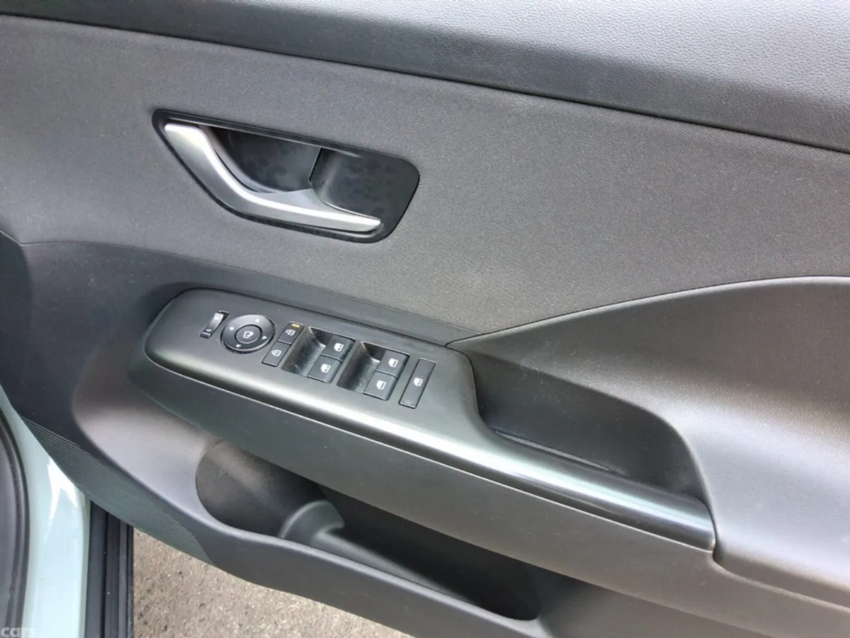 Hyundai KONA SUV, Petrol Hybrid, 2024, Green