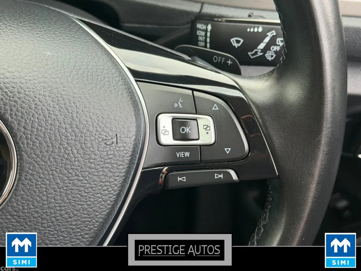 Volkswagen T-Roc SUV, Diesel, 2020, Orange