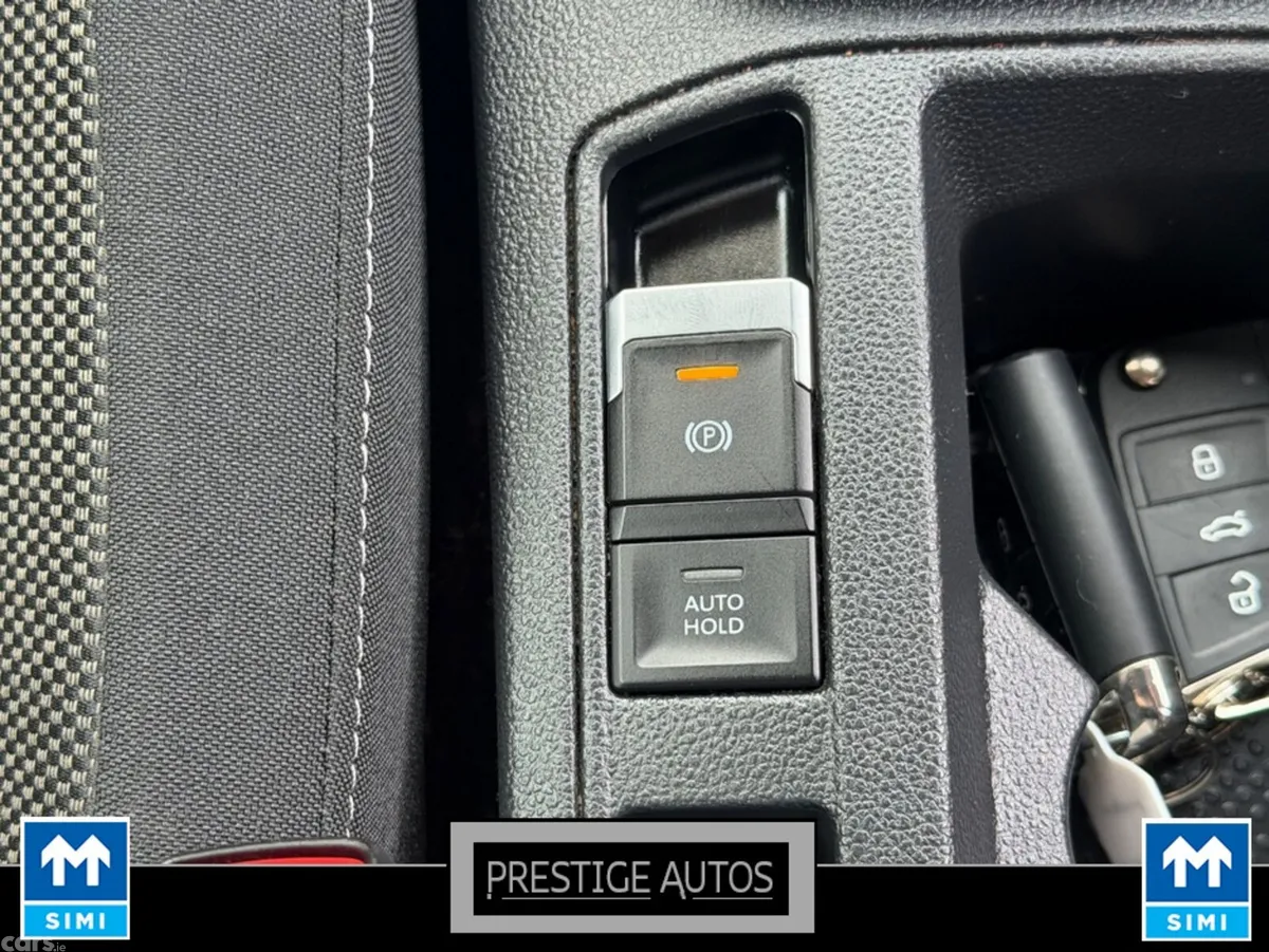 Volkswagen T-Roc SUV, Diesel, 2020, Orange