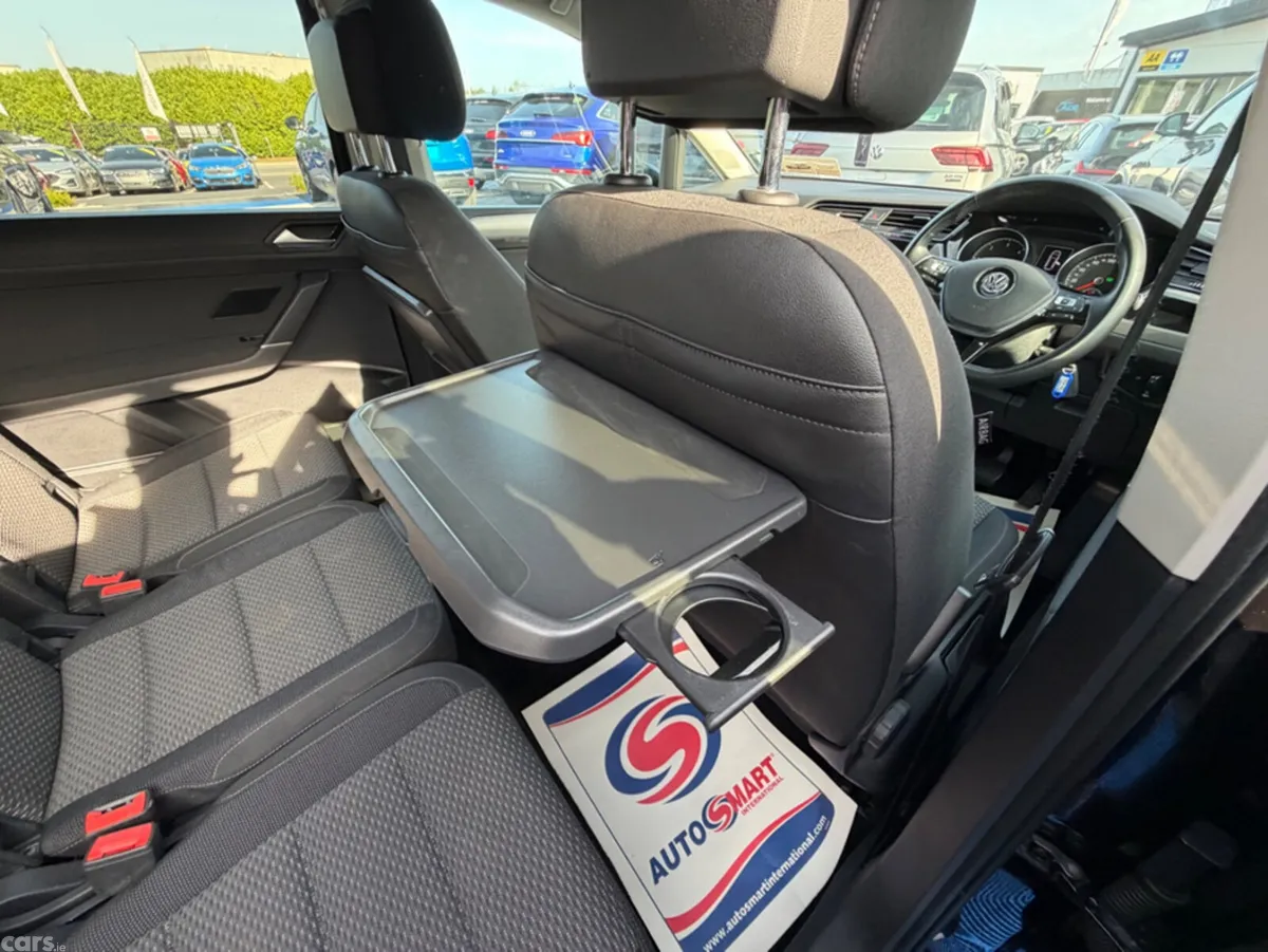 Volkswagen Touran MPV, Diesel, 2019, Black