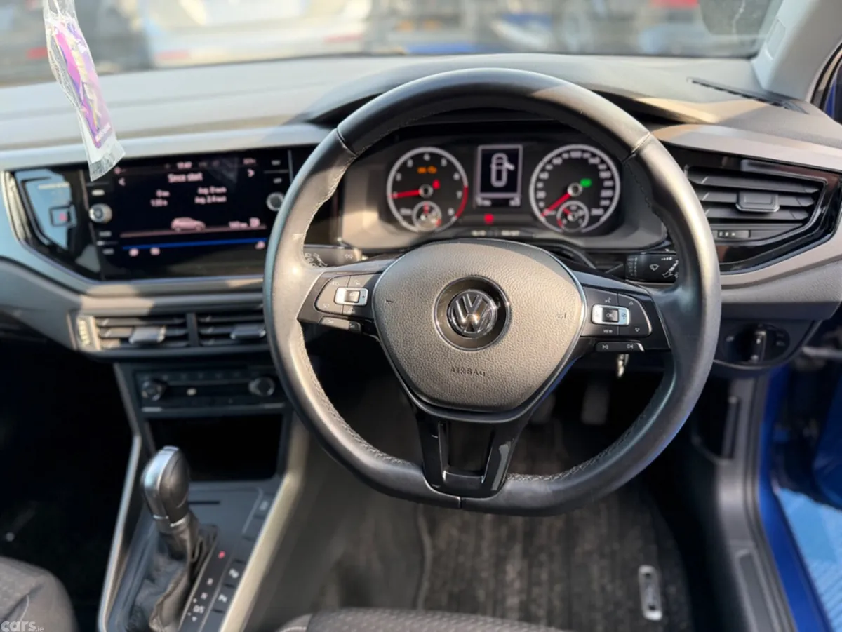 Volkswagen Polo Hatchback, Petrol, 2018, Blue