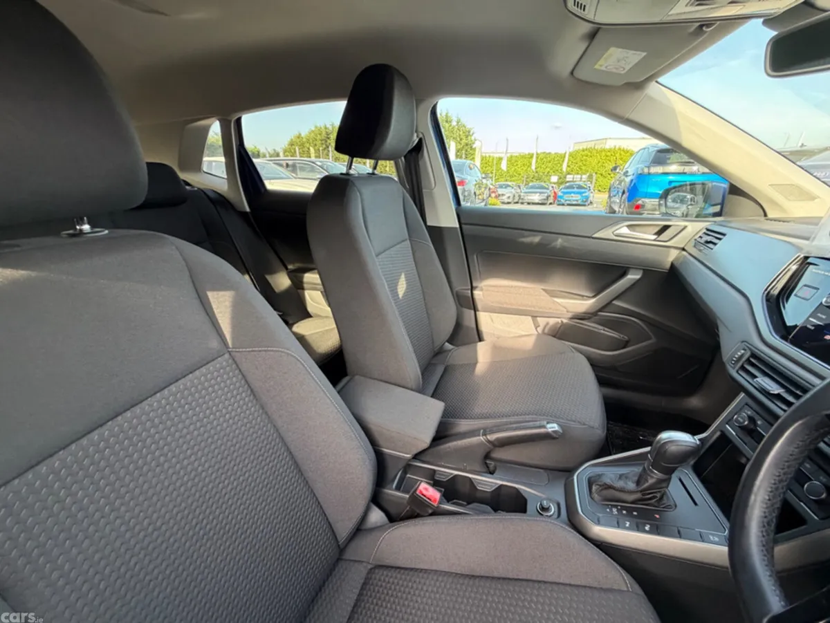 Volkswagen Polo Hatchback, Petrol, 2018, Blue