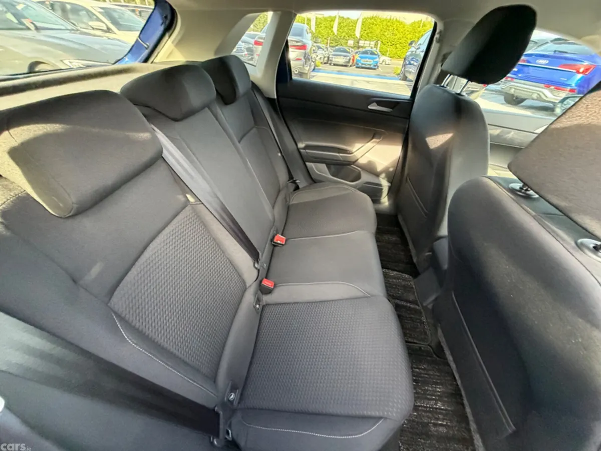 Volkswagen Polo Hatchback, Petrol, 2018, Blue