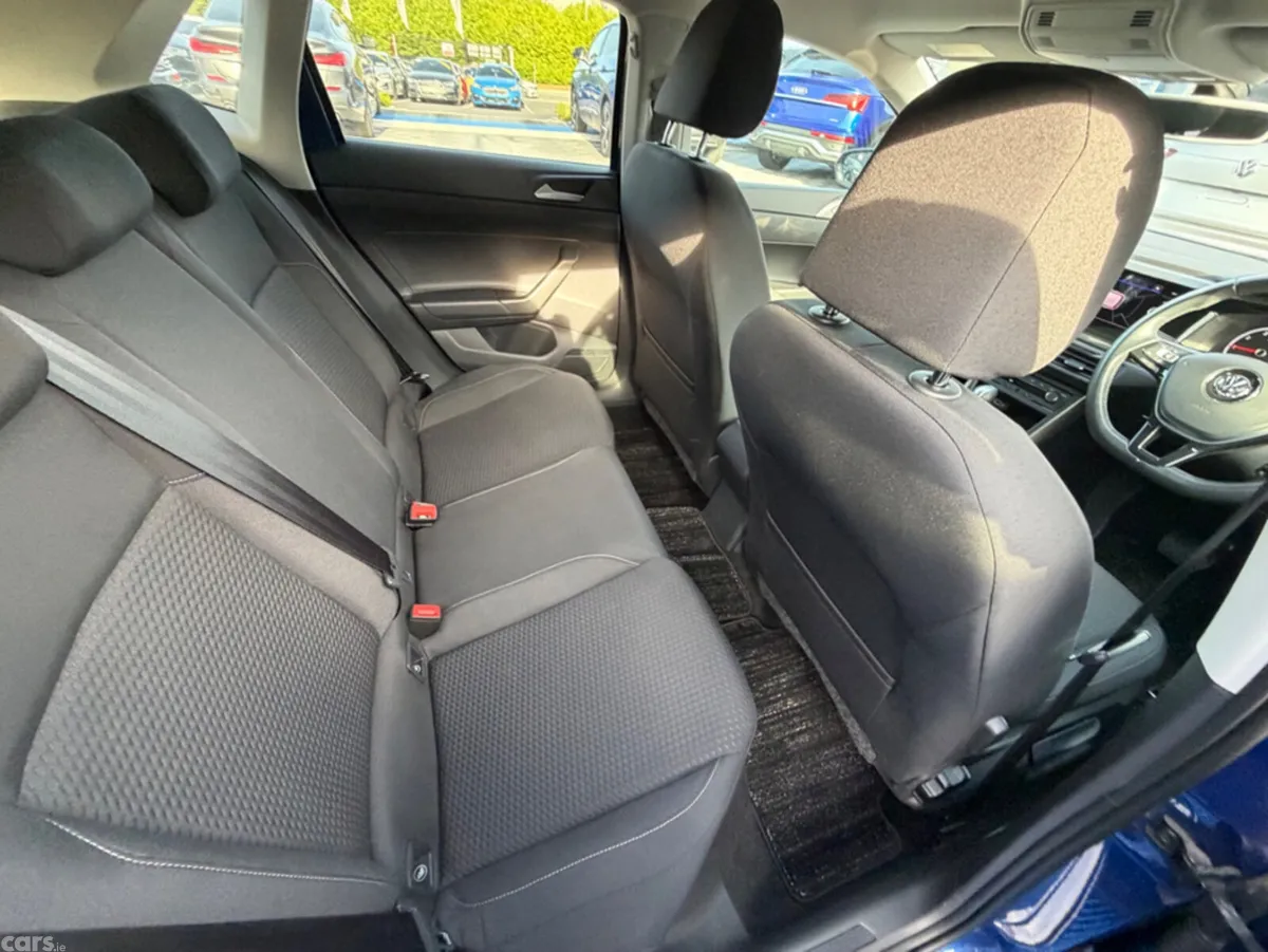 Volkswagen Polo Hatchback, Petrol, 2018, Blue