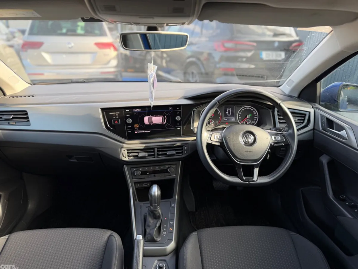 Volkswagen Polo Hatchback, Petrol, 2018, Blue