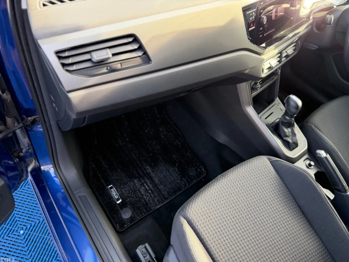 Volkswagen Polo Hatchback, Petrol, 2018, Blue