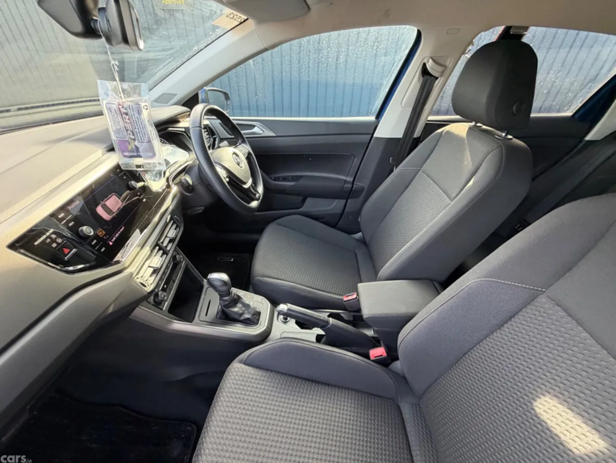 Volkswagen Polo Hatchback, Petrol, 2018, Blue
