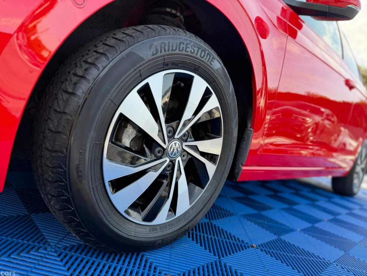 Volkswagen Polo Hatchback, Petrol, 2019, Red