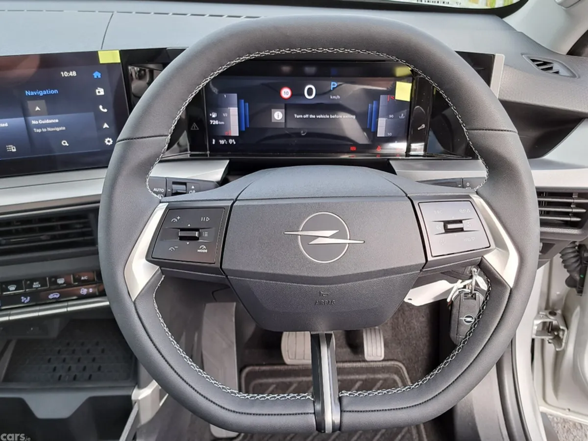 Opel Frontera SUV, Petrol Hybrid, 2027, Silver