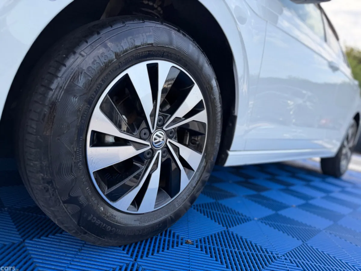 Volkswagen Polo Hatchback, Petrol, 2019, White