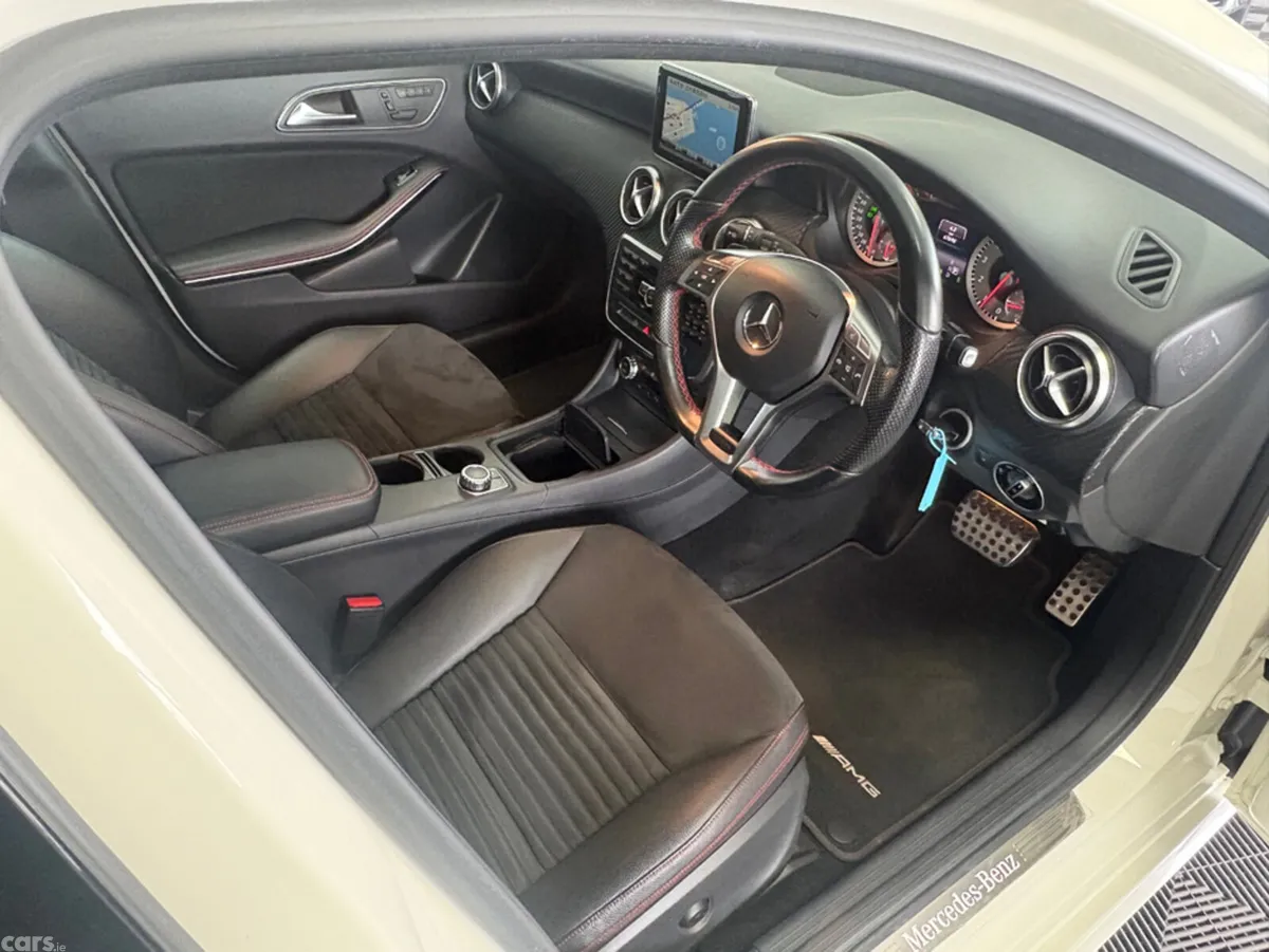 Mercedes-Benz A-Class Hatchback, Petrol, 2014, White