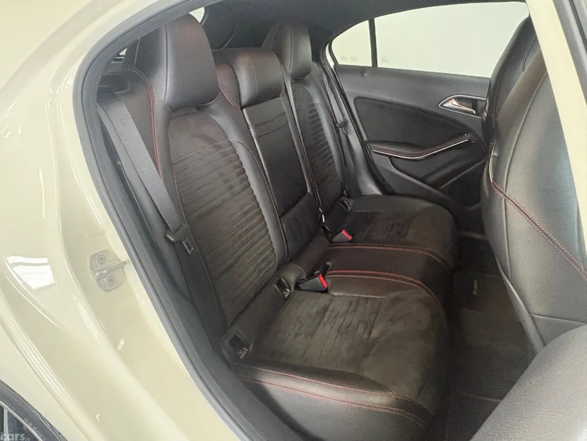 Mercedes-Benz A-Class Hatchback, Petrol, 2014, White