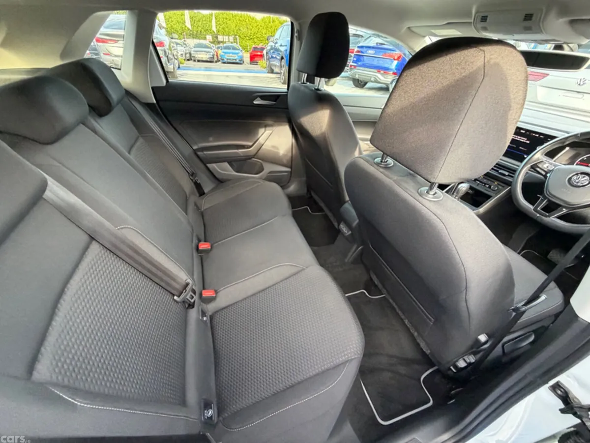 Volkswagen Polo Hatchback, Petrol, 2019, White