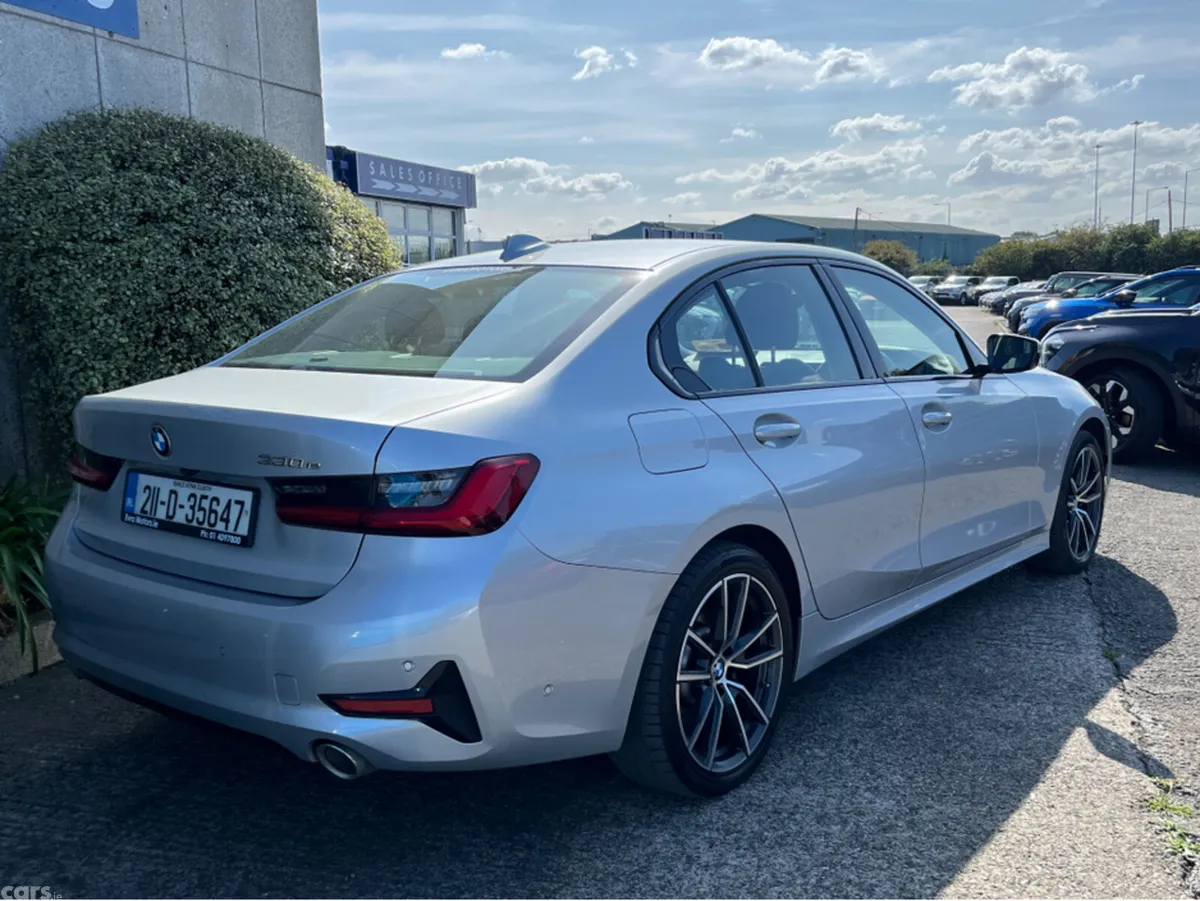 BMW 3-Series Saloon, Petrol Plug-in Hybrid, 2021, Silver