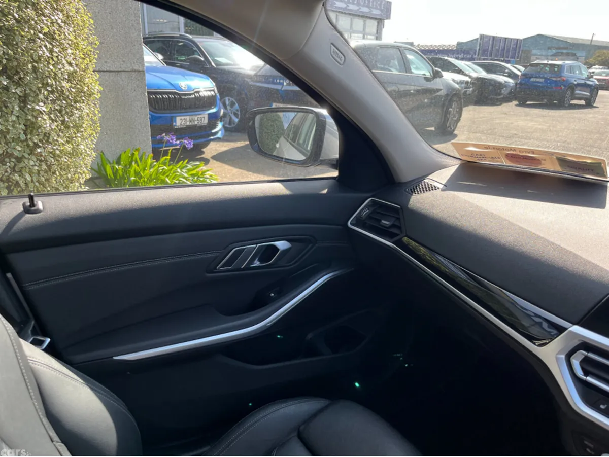 BMW 3-Series Saloon, Petrol Plug-in Hybrid, 2021, Silver