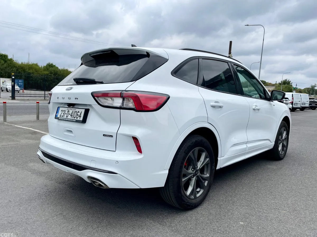Ford Kuga SUV, Petrol Plug-in Hybrid, 2023, White