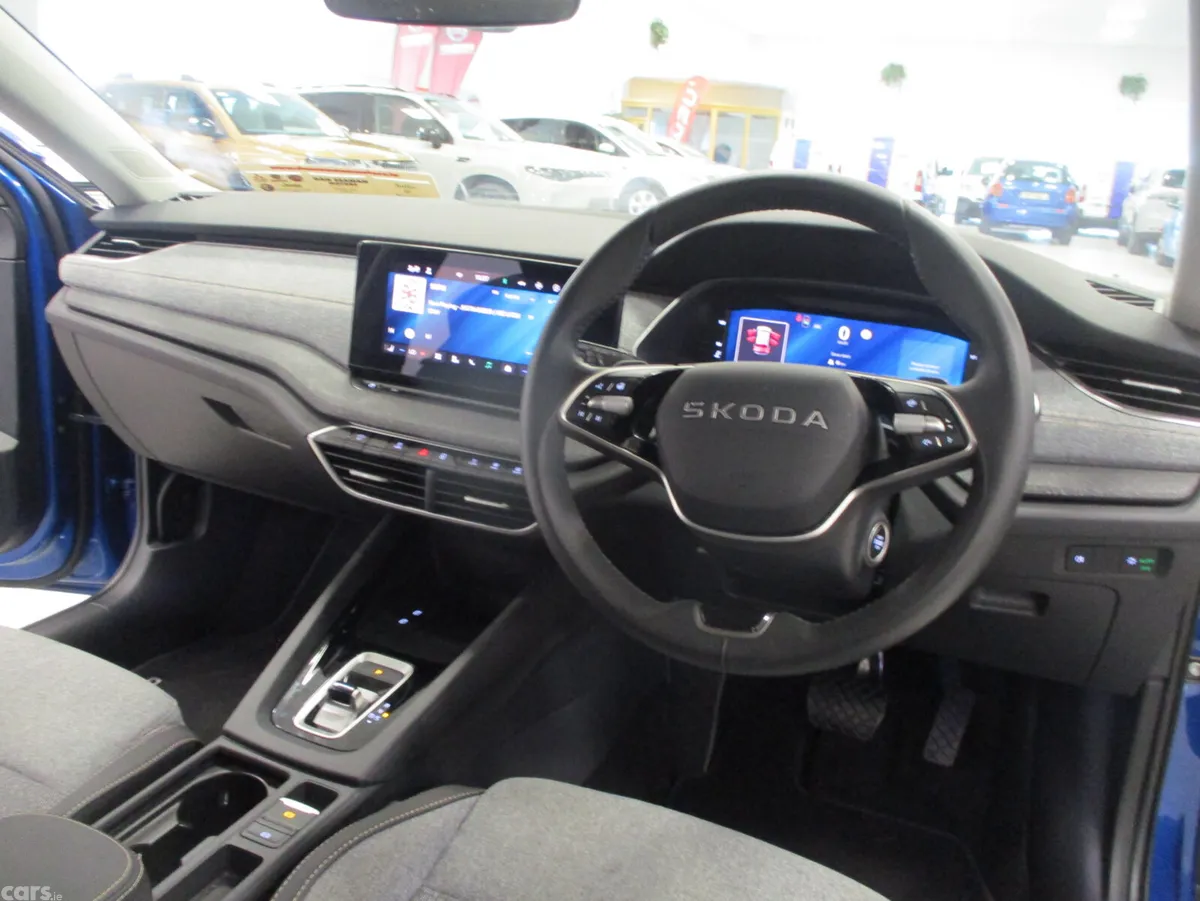 Skoda Octavia Estate, Petrol Hybrid, 2025, Blue