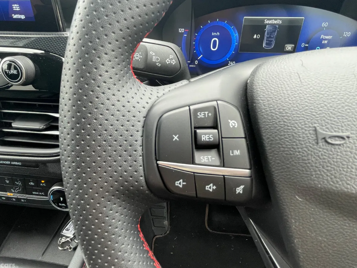 Ford Kuga SUV, Petrol Plug-in Hybrid, 2023, White