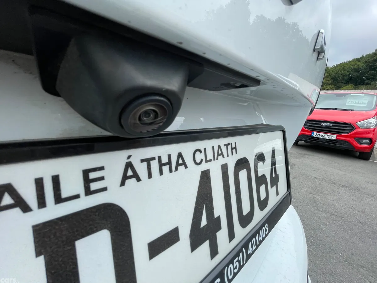 Ford Kuga SUV, Petrol Plug-in Hybrid, 2023, White