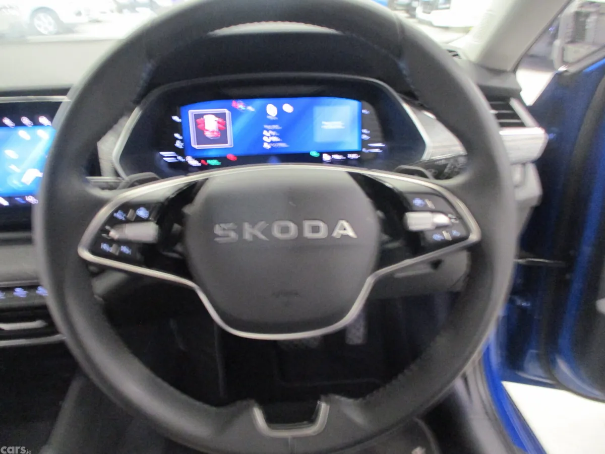 Skoda Octavia Estate, Petrol Hybrid, 2025, Blue