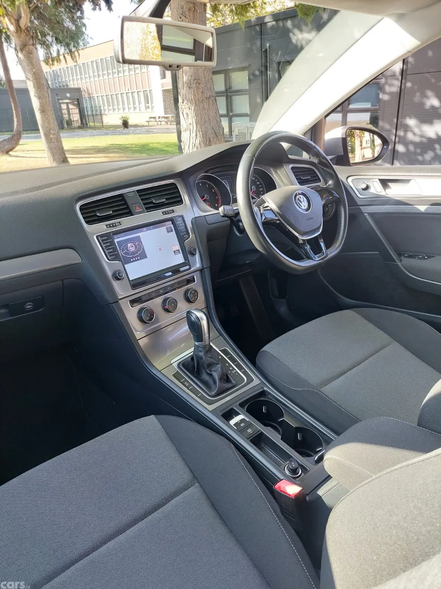 Volkswagen Golf Hatchback, Petrol, 2016, Silver