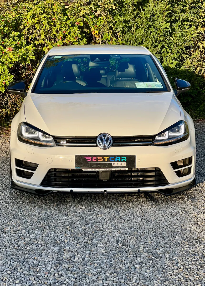 Volkswagen Golf Hatchback, Petrol, 2014, White