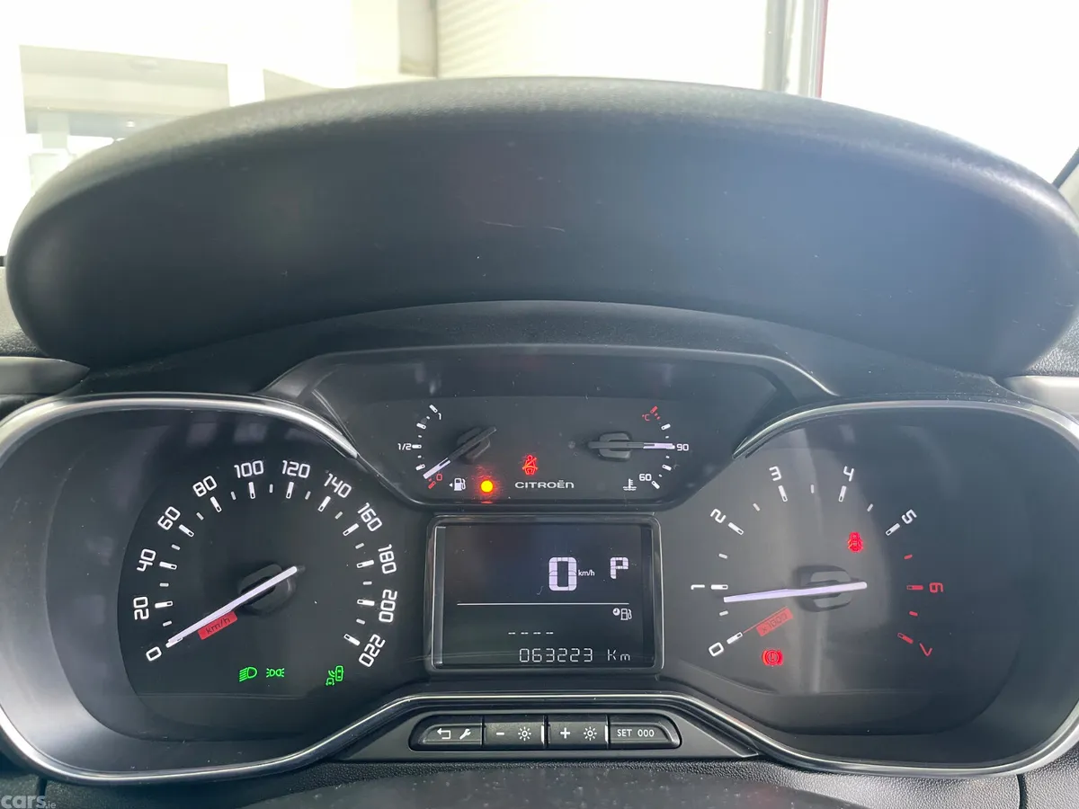 Citroen C3 Hatchback, Petrol, 2018, Grey