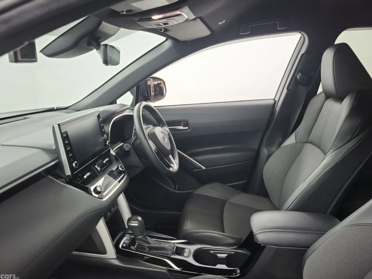 Toyota Corolla Cross SUV, Petrol Hybrid, 2023, Black