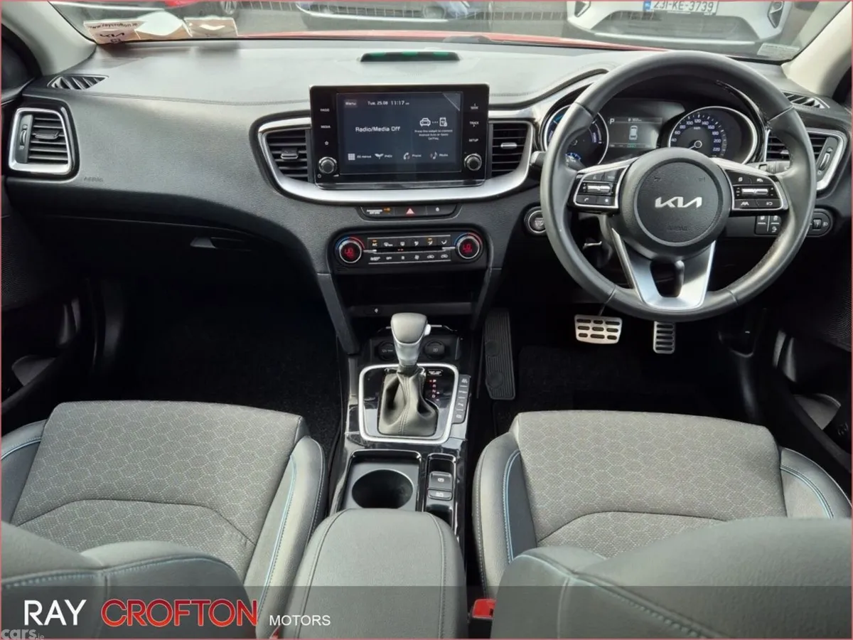 Kia Ceed Estate, Petrol Plug-in Hybrid, 2022, Red