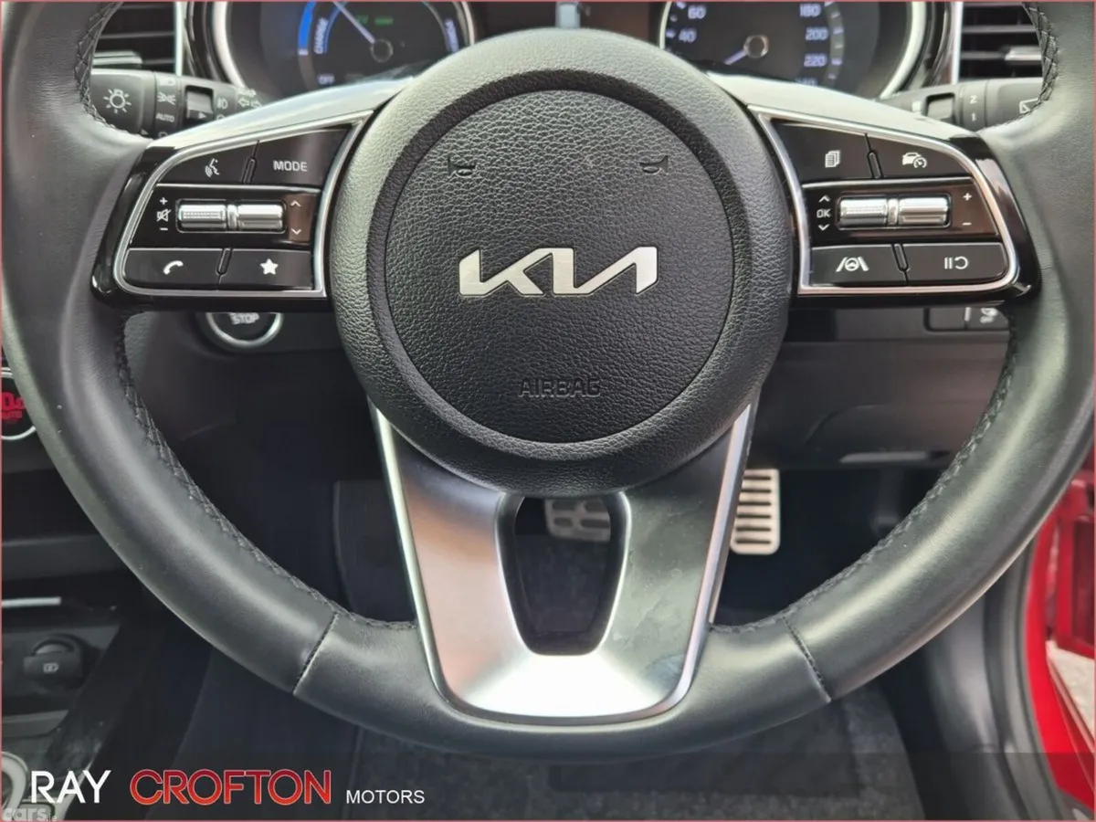 Kia Ceed Estate, Petrol Plug-in Hybrid, 2022, Red