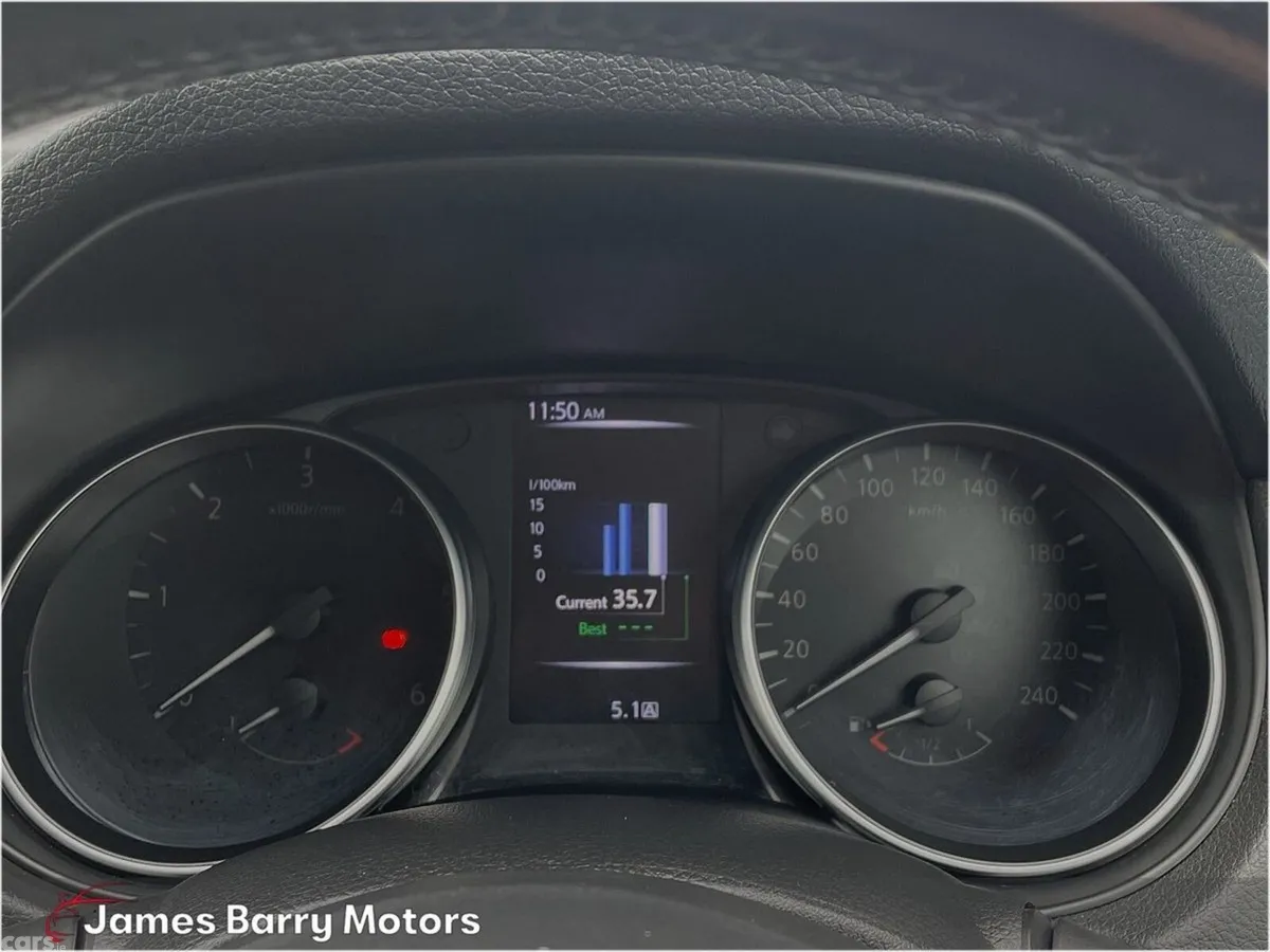 Nissan Qashqai MPV, Diesel, 2019, White