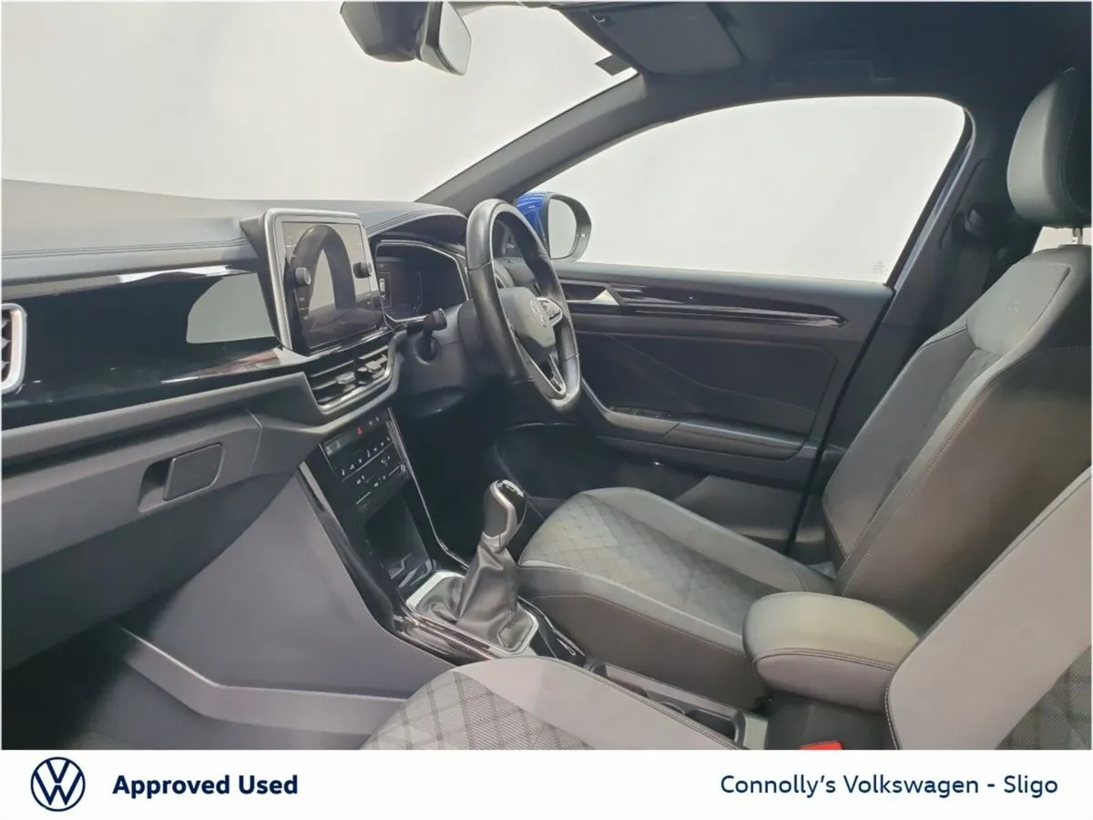 Volkswagen T-Roc SUV, Diesel, 2022, Blue