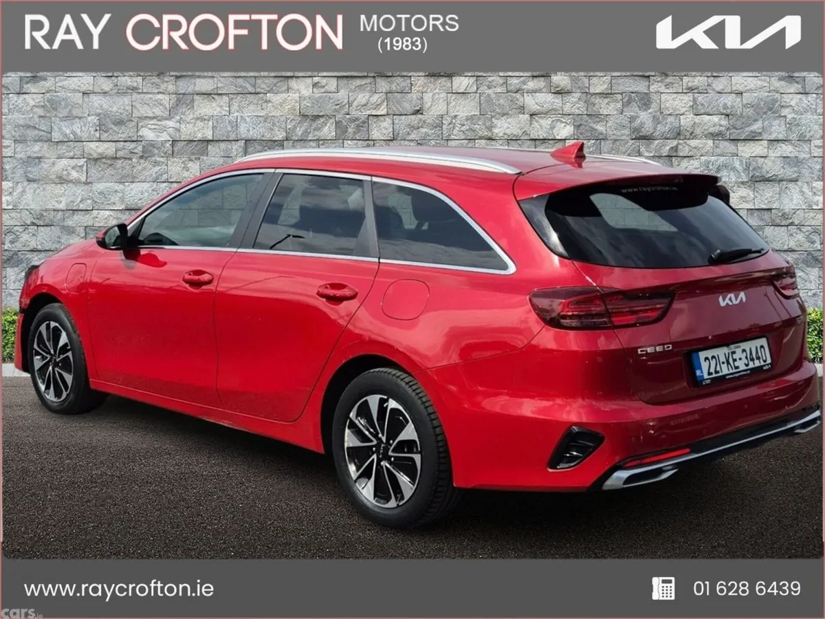 Kia Ceed Estate, Petrol Plug-in Hybrid, 2022, Red