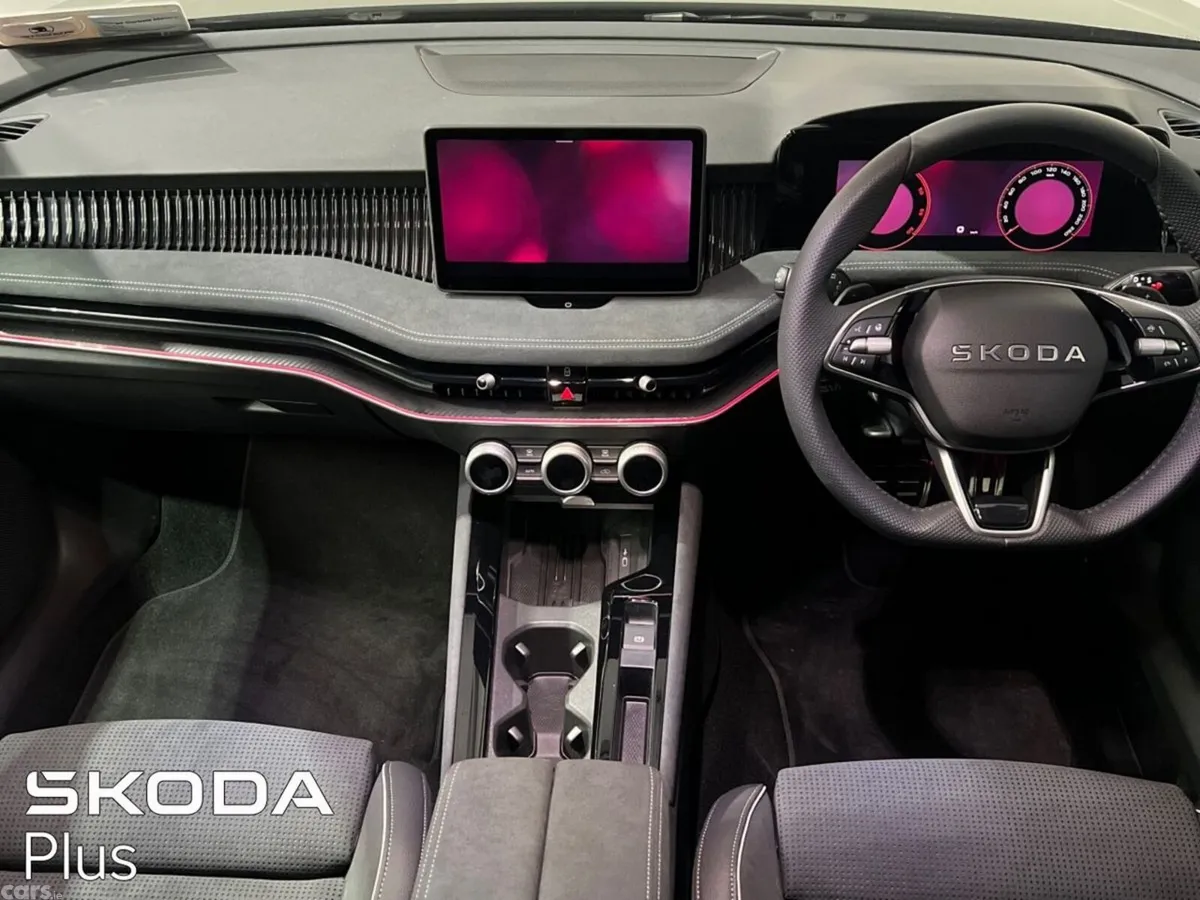 Skoda Superb Saloon, Diesel, 2026, Grey