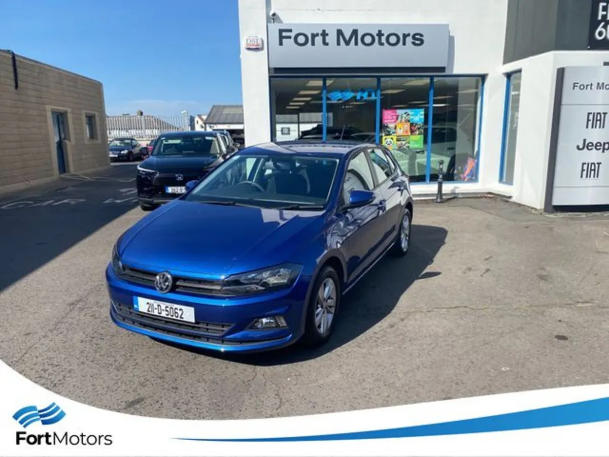 Volkswagen Polo Hatchback, Petrol, 2021, Blue
