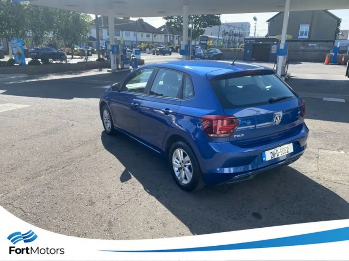 Volkswagen Polo Hatchback, Petrol, 2021, Blue