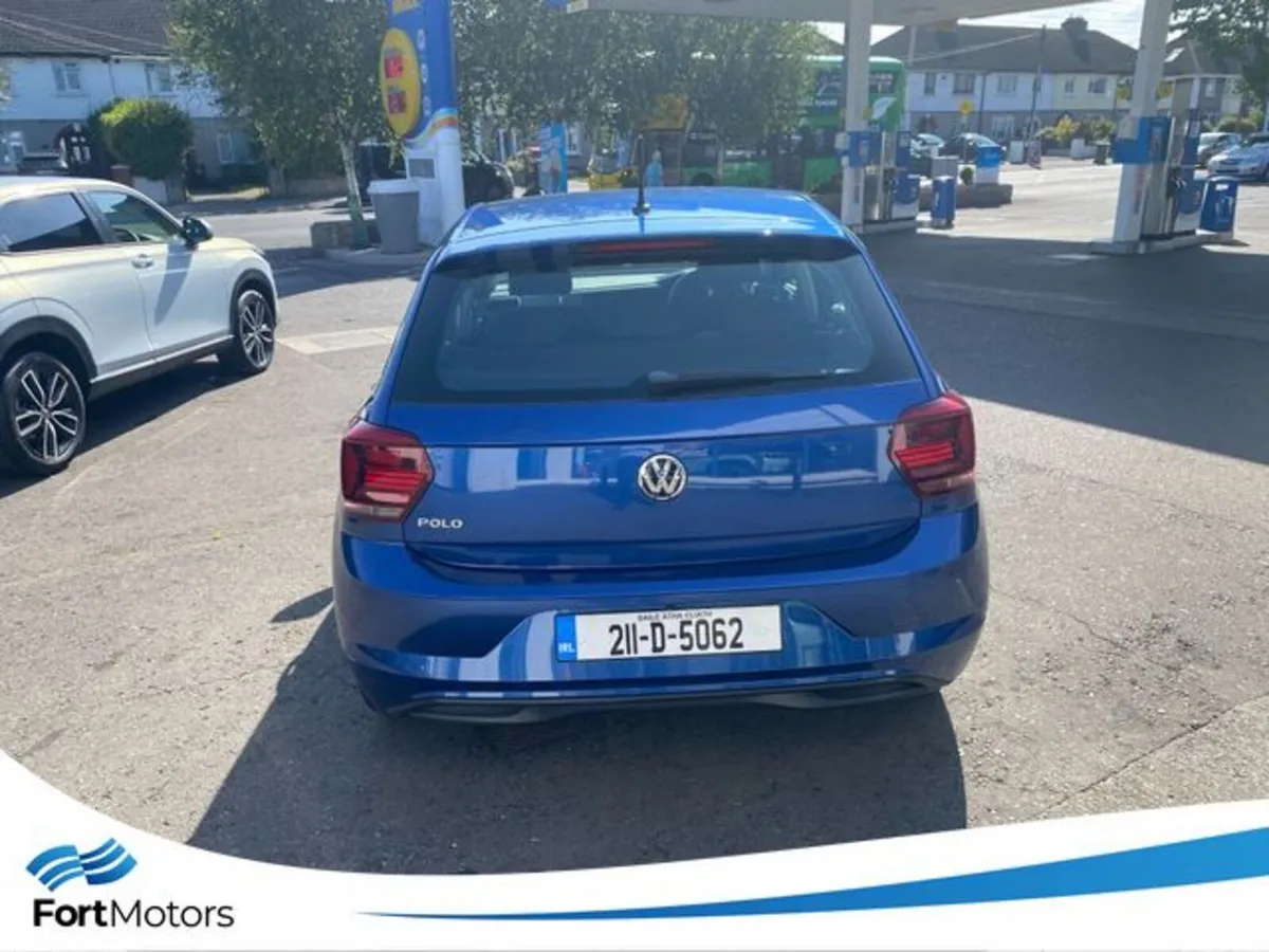 Volkswagen Polo Hatchback, Petrol, 2021, Blue
