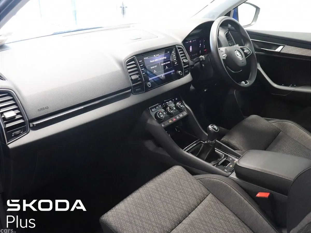Skoda Karoq Estate/Jeep, Petrol, 2024, Blue