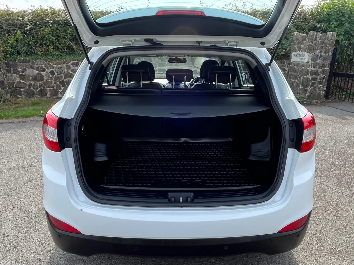 Hyundai ix35 SUV, Diesel, 2015, White