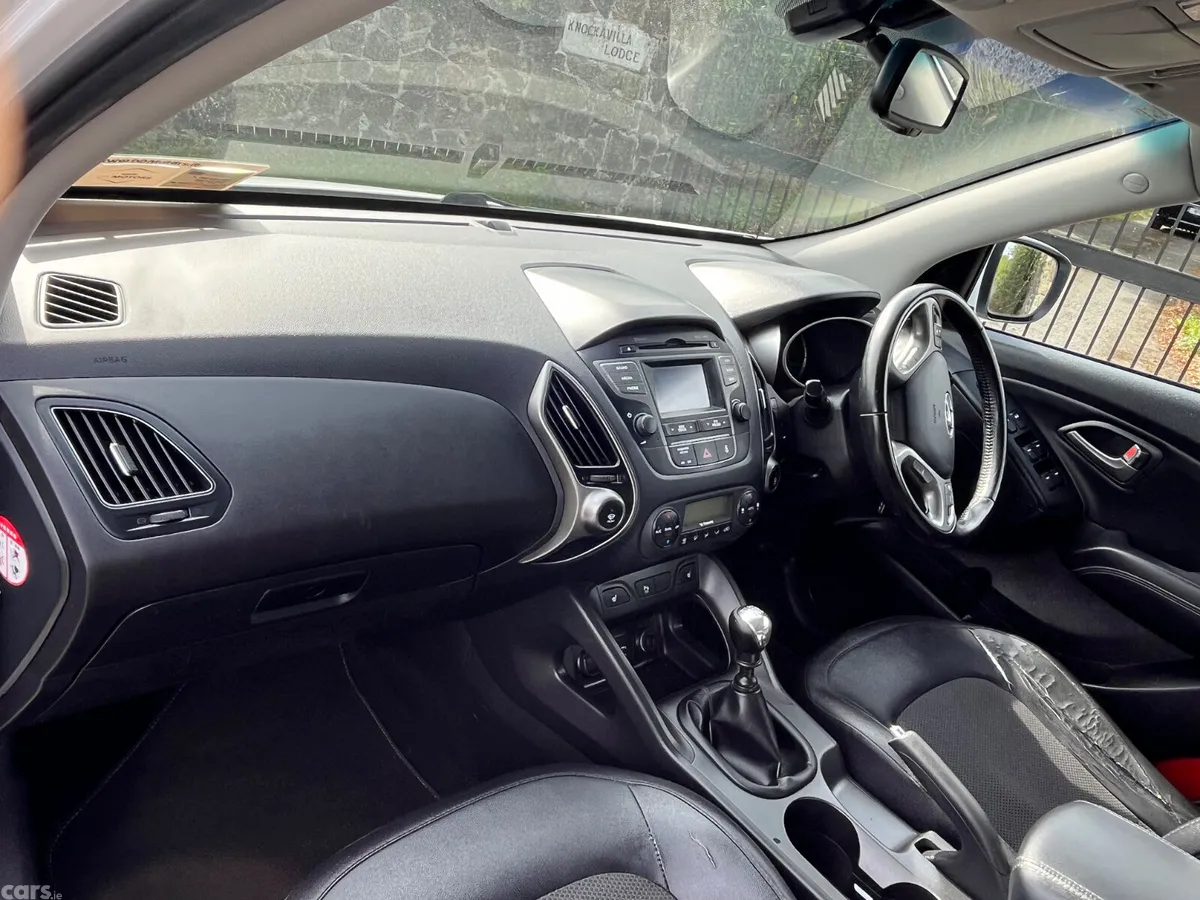 Hyundai ix35 SUV, Diesel, 2015, White