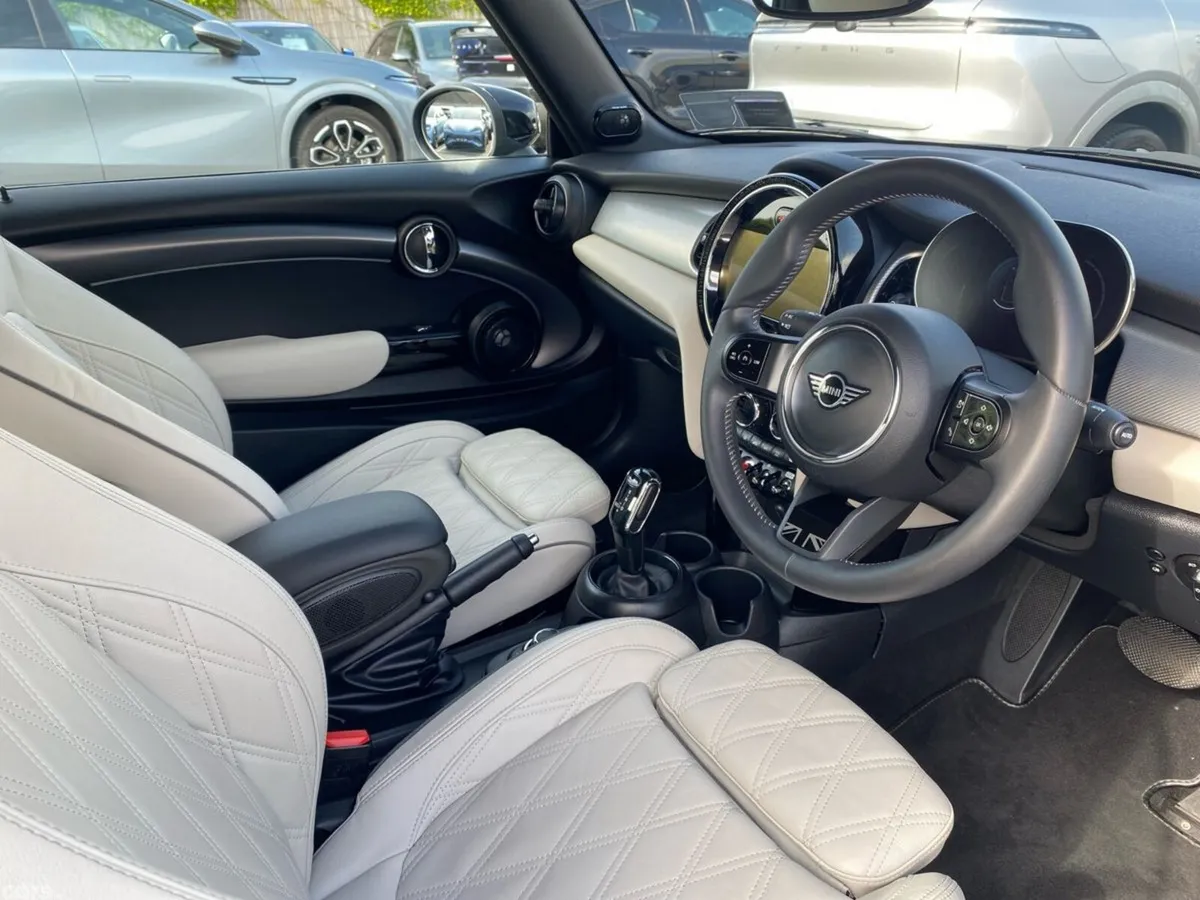 Mini Cooper Convertible, Petrol, 2024, Blue