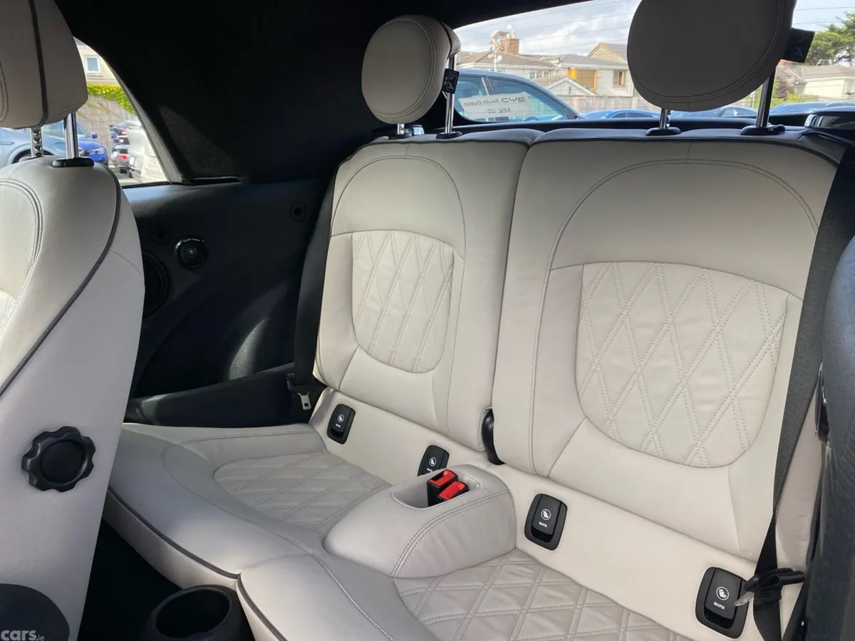 Mini Cooper Convertible, Petrol, 2024, Blue