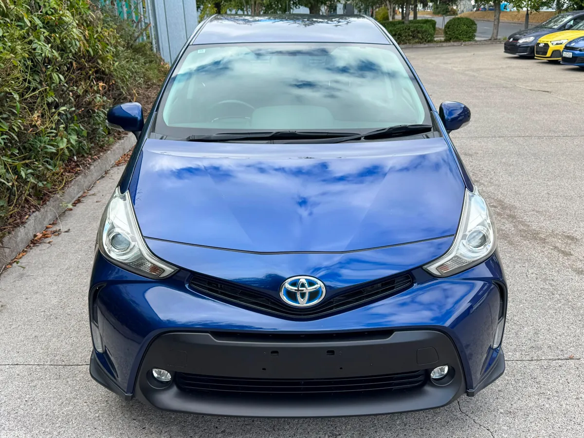 Toyota Prius Estate, Petrol Hybrid, 2014, Blue