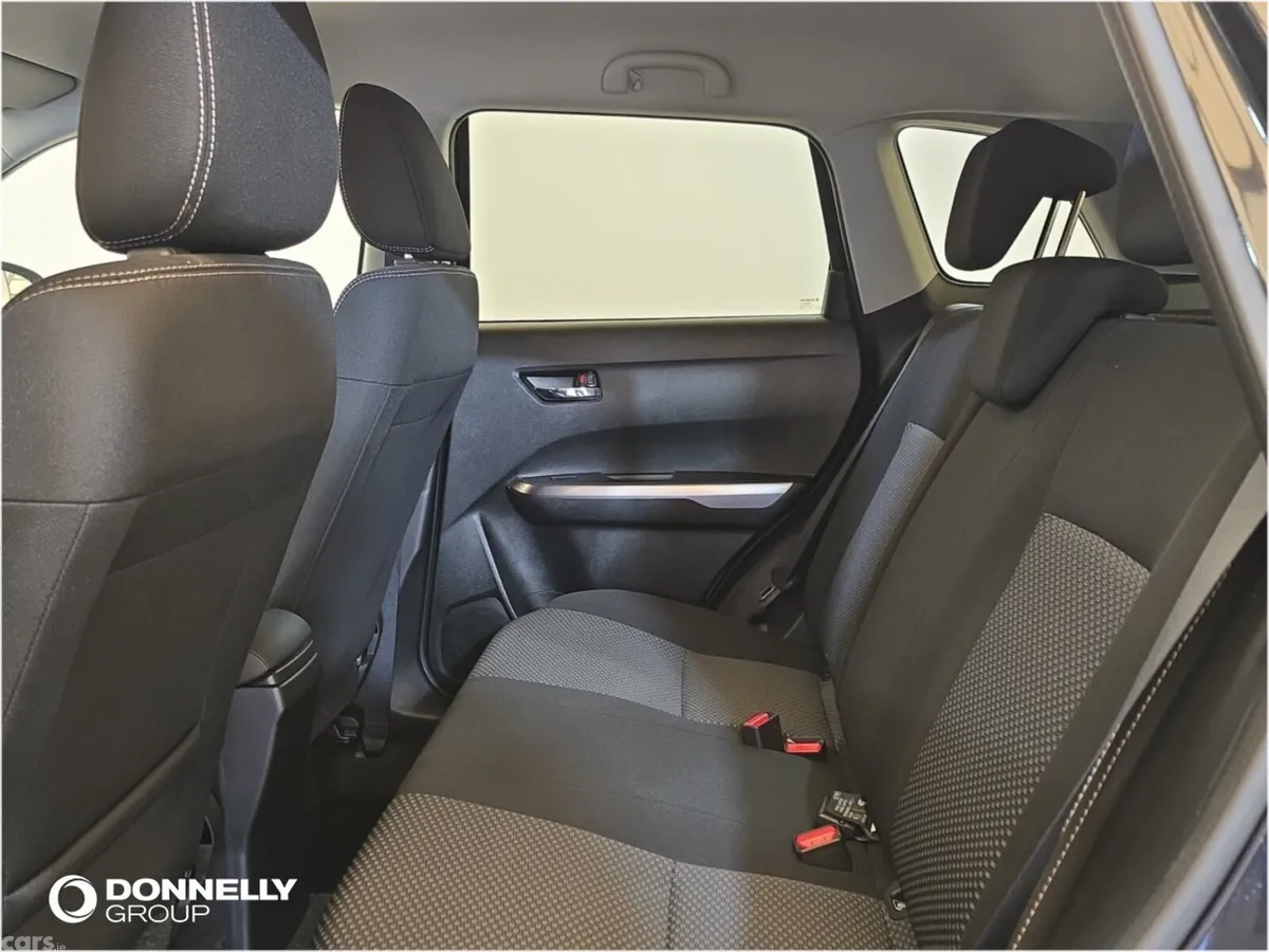 Suzuki Vitara Estate, Petrol Hybrid, 2022, Black
